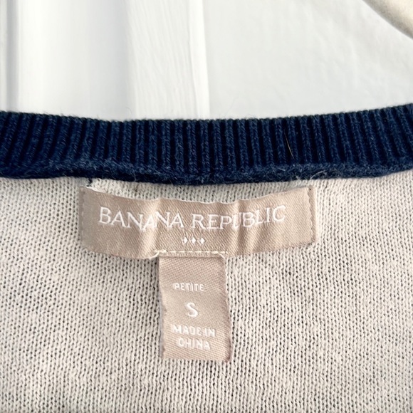 ♥️ Banana Republic Navy & White Heart Knit Sweater - Picture 6 of 7